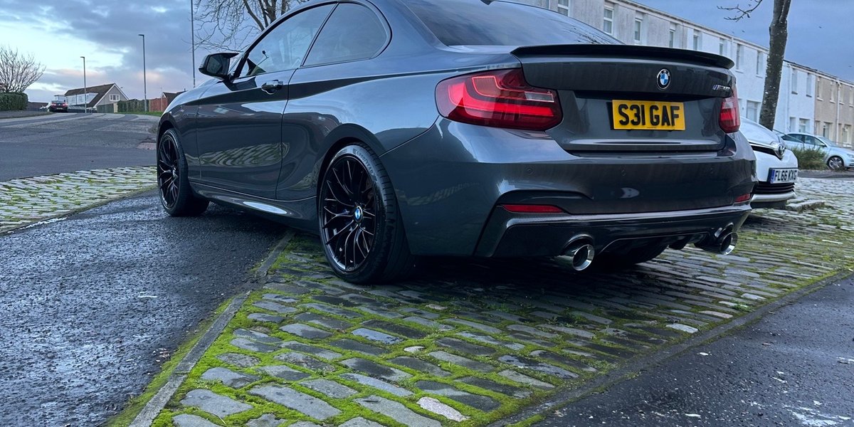BMW M240i