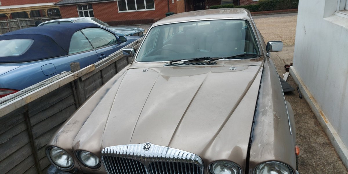 daimler double six custom