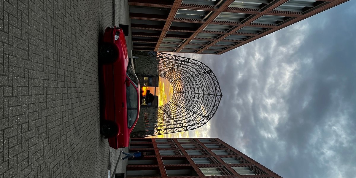 E36
