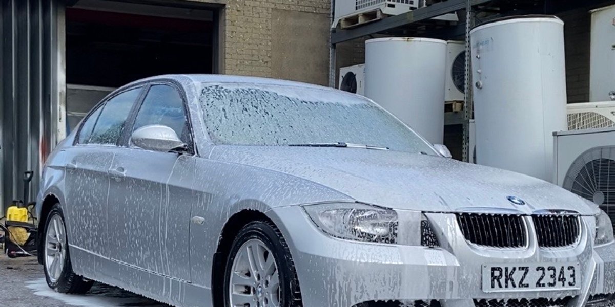 BMW 318i